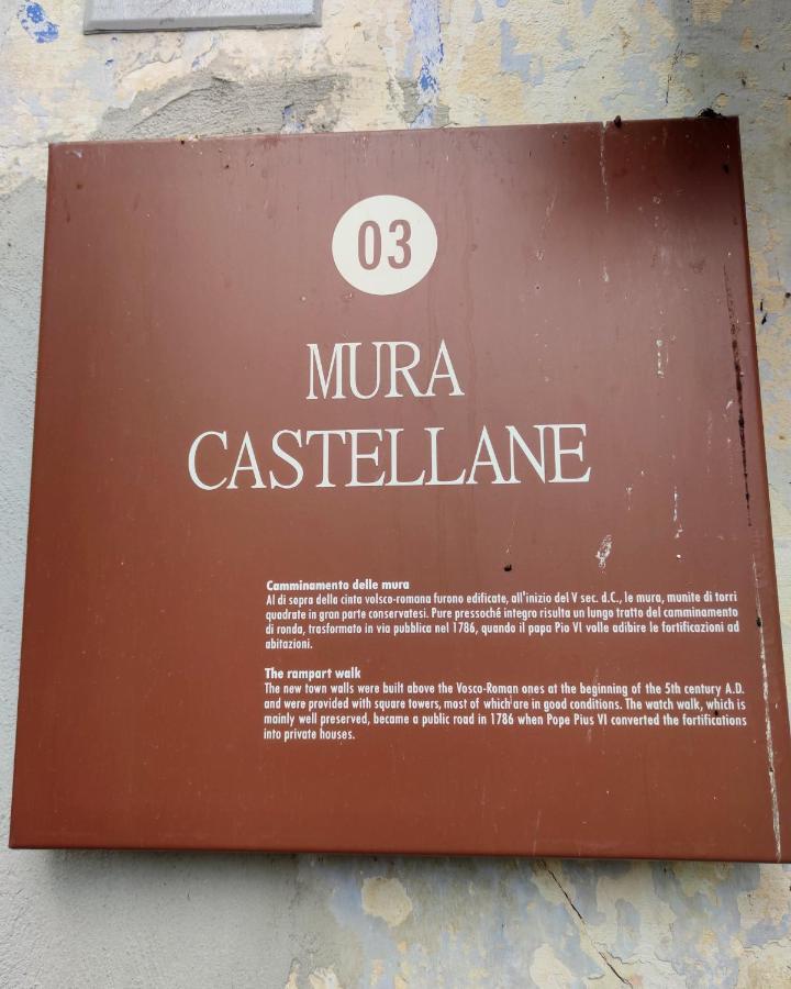 La Casetta Nelle Mura Terracina Exterior foto